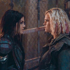 ♡ Octavia (me) & Clarke (sis) - THE 100 ♡ Octavia (me) & Clarke (sis) - THE 100